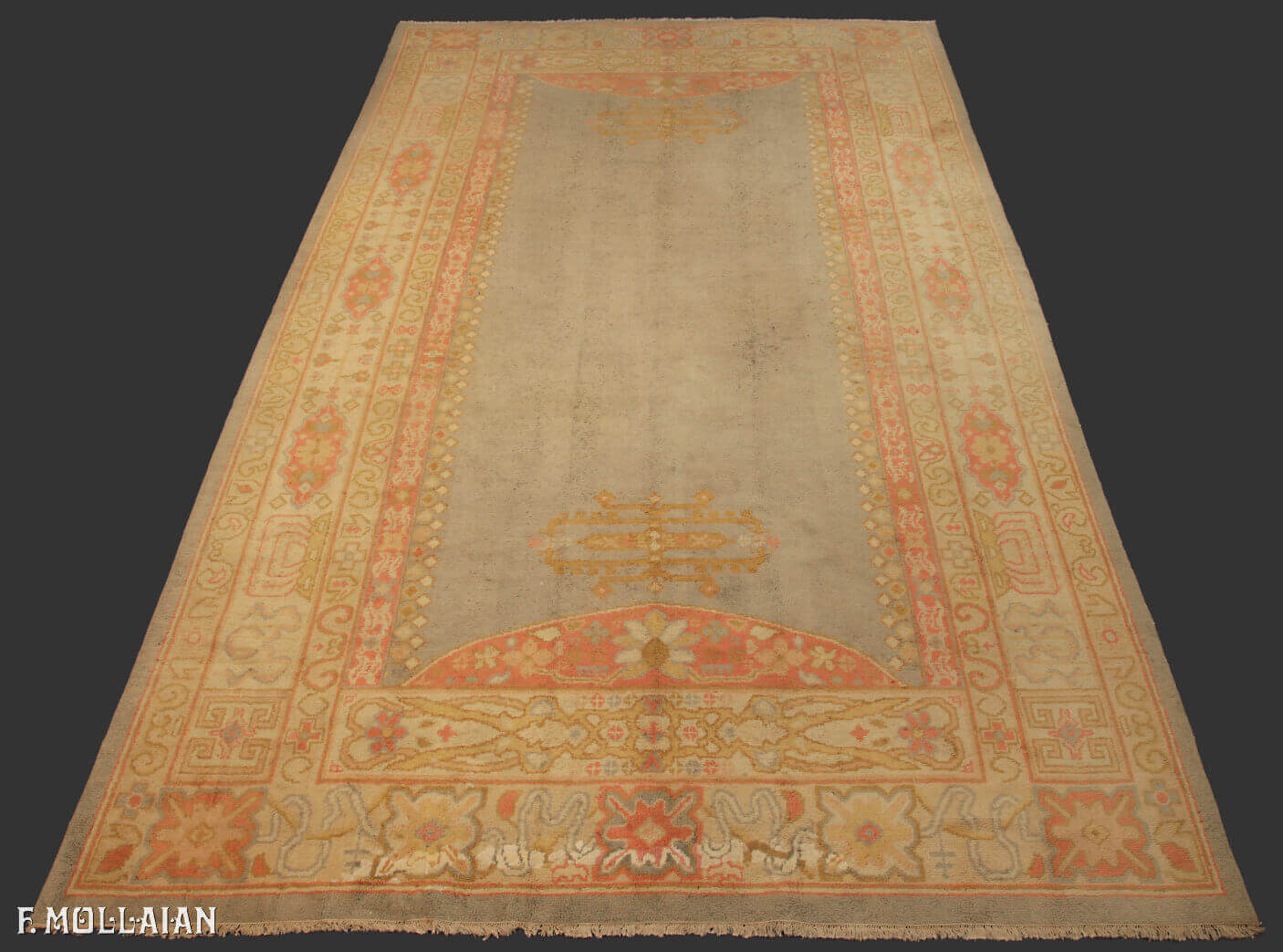 A Large Antique Turkish Izmir Carpet n°:94418618